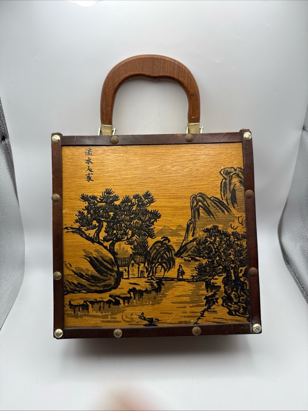Vtg Simon Mister Ernest Square Wood Box Purse Gold Tone Trim Oriental Scene